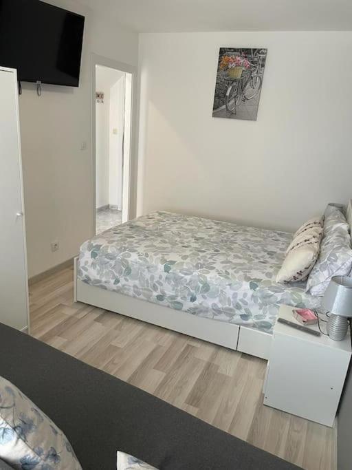 Acogedor Piso En Carino Apartment Luaran gambar